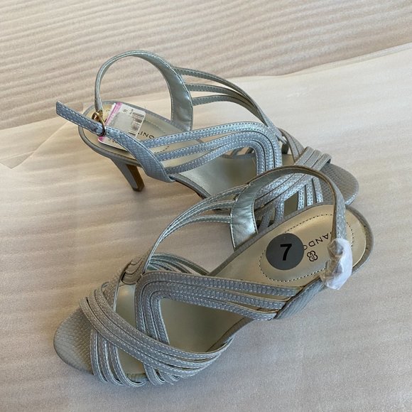 NWT Women’s LIGHT GREY OPEN TOE HIGH HEELD SHOES SIZE 7 - Picture 3 of 8